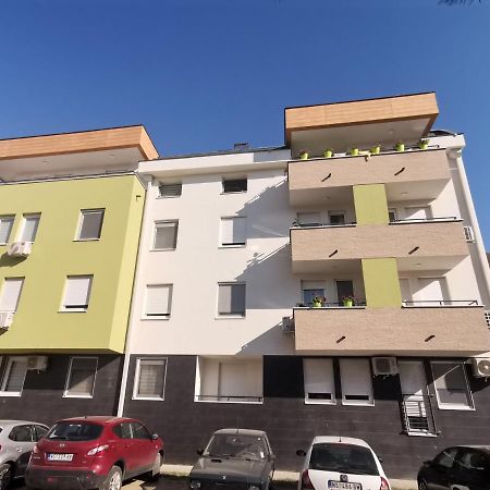 Mateja Apartment Novi Sad Luaran gambar